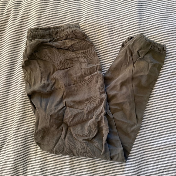 CJLA Linen Joggers - Picture 1 of 2